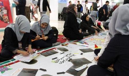 چهارمين روز نمايشگاه مطبوعات و خبرگزاري‌ها در تصاحب دانش‌آموزان دبستاني