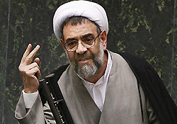اصلاح طلبان در انتظار حرف آخر خاتمي هستند