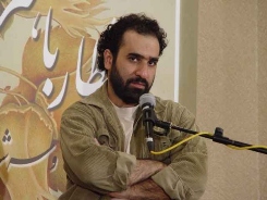 رضا امیر خانی،با مخاطبان دیدار می کند