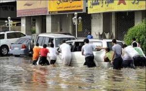 سيل در عربستان جان 10 نفر را گرفت