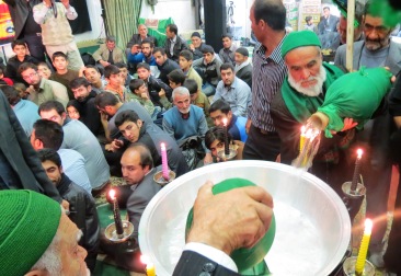 استقبال سریش آبادی ها از محرم با برگزاری آئین طشت گذاری