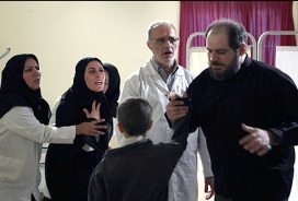 " یک خانواده محترم" نظام جنگ و شهدا را به سخره گرفته است