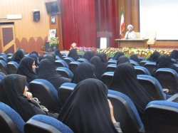 تهاجم فرهنگی دشمن فروپاشی نظام خانواده را هدف قرار داده است