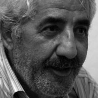 محمد اصفهاني:"محمدعلي كريم خاني" صداي تكرارناپذيري دارد