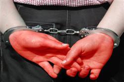 مردی به‌خاطر رقابت عشقی، برادرش را در باغچه دفن کرد