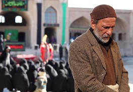 «مهتاب روي سكو» نقد و بررسی می شود