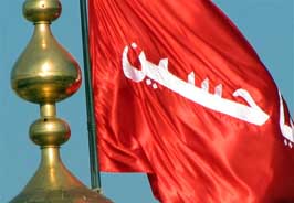 تعويض پرچم‌هاي گنبد امام حسين(ع) و حضرت عباس(ع) + تصوير