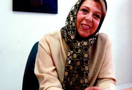 مسئولان می خواهند عطای تئاتر را به لقای آن ببخشیم