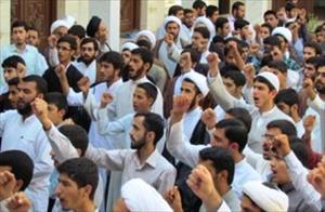 طلاب و دانشجویان مقابل ستاد فرماندهی ناجا تجمع می‌کنند