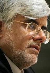 عارف با دنیایی از تناقض می آید!