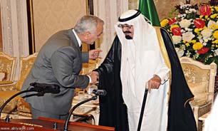 طارق الهاشمي پيشاني ملك عبدالله را بوسيد