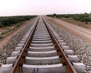 اختصاص 800 میلیارد تومانی برای احداث خط آهن بندر عباس – شیراز