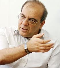 اصلاح شرایط سنی و تحصیلات نامزدها، مضحک است
