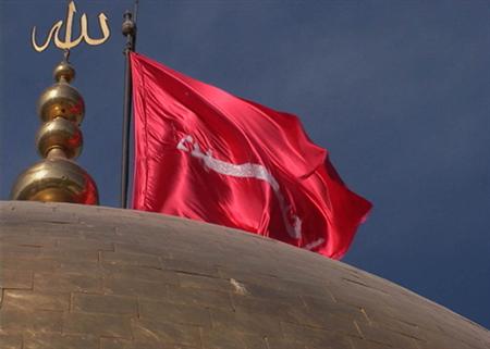 نصب پرچم 30 متری یالثارات الحسین در آبادان