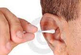 داخل گوش را تميز نكنيد
