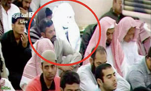 شبح مرد نوراني در مسجد النبي + عکس