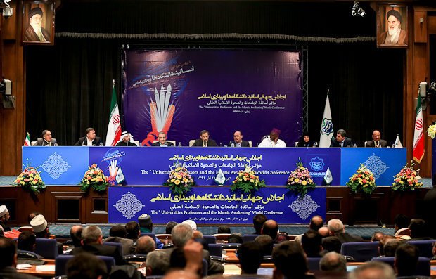 بيداري اسلامي در پي انقلاب اسلامي ايران شكل گرفت