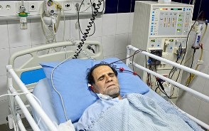 مرحوم خلیل عمرانی از برترین‌های ادبی انقلاب اسلامی بود