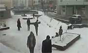 ريزش پياده رو + فیلم