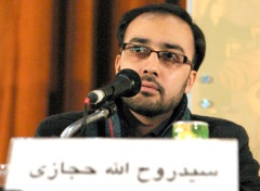 دولت و مجلس بايد در اين شرايط براي سينماي ايران پدري كنند/ بازي‌هاي سياسي به حذف سينما منجر مي‌شود