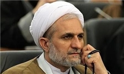 وجود مداحان بستر مناسب را برای عزاداری دور از انحراف فراهم می‌کند
