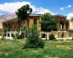 قلعه سردار اسعد بختیاری شهر جونقان به موزه مشروطیت ایران تبدیل می شود