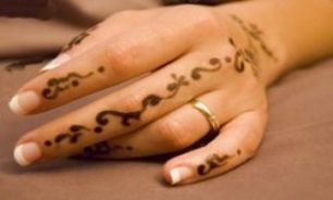 تاتو و خال كوبي خطر ابتلا به هپاتيت c را تا 10 برابر افزايش مي دهد