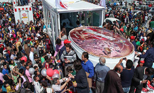 ايران با بزرگترين بستني خود در "جنگ سرد" با آمريكا پيروز شد