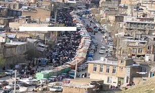 روزانه افزون بر 7000 مسافر نوروزي از بازارچه جوانرود ديدن مي كنند