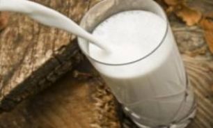 سفیدی زیر ناخن ها به دلیل کمبود کلسیم است؟