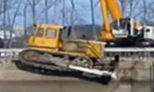 واژگونی جرثقیل + فیلم