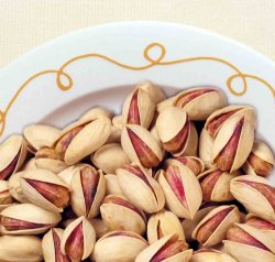 بیش از 400 تن پسته دامغان به خارج از كشور صادر شد