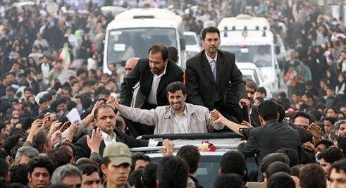 استقبال پرشور از رییس جمهوری در سمنان