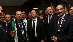 در تنگنا قرار گرفتن محور غربي- عربي در سوريه