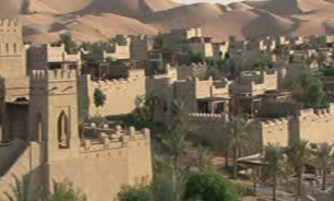 هتل شش ستاره در ميان ماسه‌هاي کوير + فیلم
