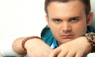 تهيه‌كننده آلبوم "نقطه ضعف" قيد سرمايه‌اش را مي‌زند؟