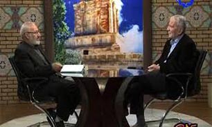 ابراهیمی دینانی: فردوسی تاریخ را زنده نگه‌داشته است