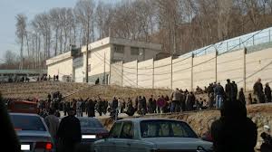 انتقال بسیاری از زندانیان از تهران به محل سکونت خود