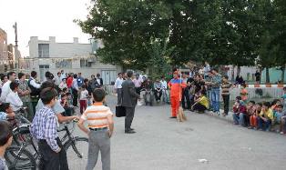 نمایش " گام های نشسته " در جشنواره مهرآیین