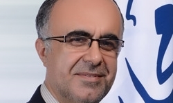 استفاده از لهجه و فرهنگ‌ها با زبان طنز اشکالی ندارد