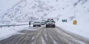 رانندگان حتما زنجیر چرخ به همراه داشته باشند
