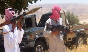 حمله مسلحانه به یک اردوگاه نظامیان ارتش یمن دهها کشته و زخمی برجای گذاشت