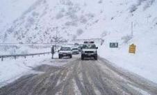 بازگشایی ۲۸ راه روستایی شهرستان فارسان از محاصره برف