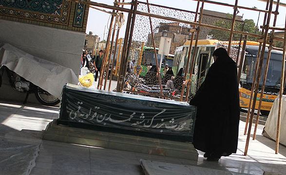 غربت مرقد مطهر محدث بزرگ شیعه در قلب قم!