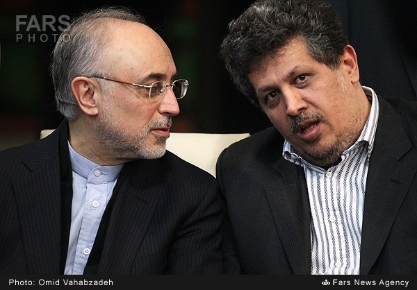 عکس/آقازاده معروف در کنار وزیر احمدی نژاد