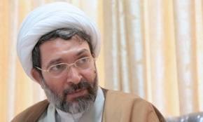 ایجاد ارتباط میان حوزه و شورای عالی ایرانیان ضروری است