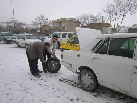 تردد در راه های کردستان با زنجیر چرخ امکان پذیر است