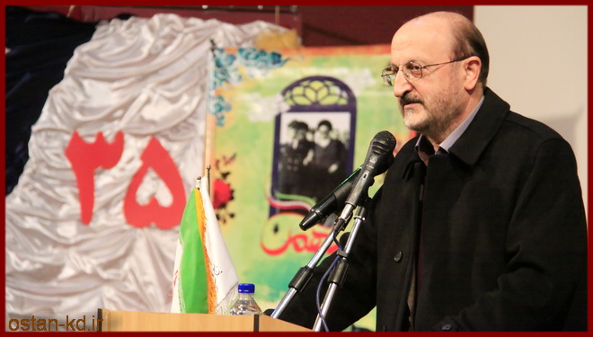 انقلاب اسلامی بی نظیرترین انقلاب مردمی جهان است
