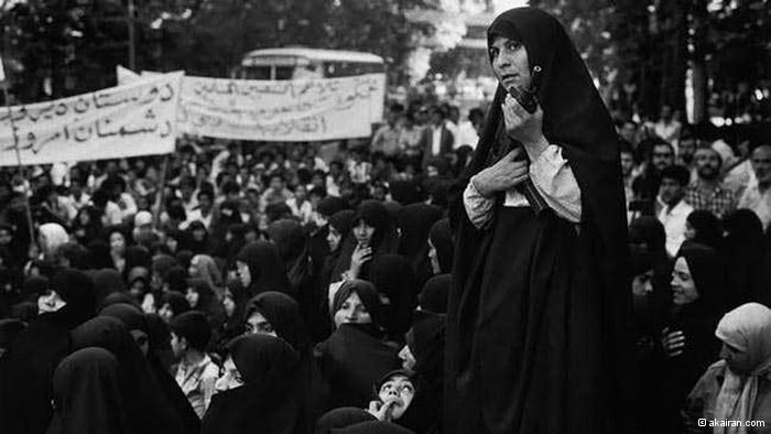 دویچه‌وله 35امین سالگرد پیروزی انقلاب اسلامی ایران را بازتاب داد
