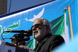 ملت ایران پای ارزش های انقلاب ایستاده است